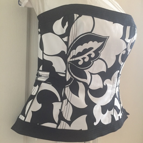 White House Black Market Tops - Black & White bustier. NEVER WORN